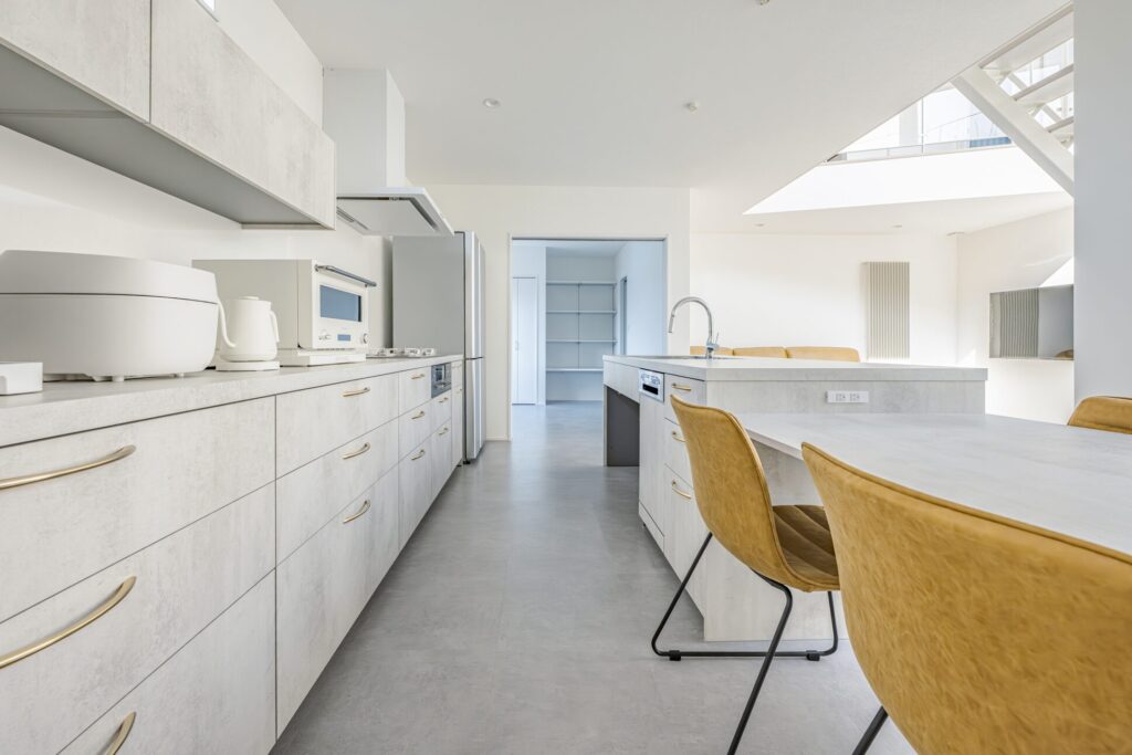 ホワイトで統一されたキッチン