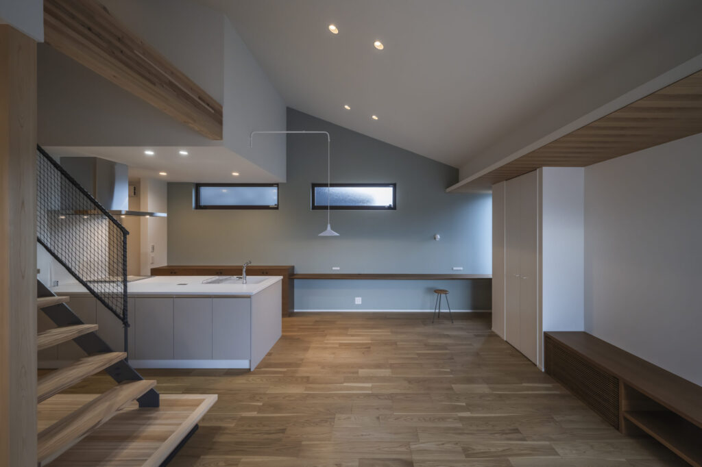 あたたかい光が入るリビング