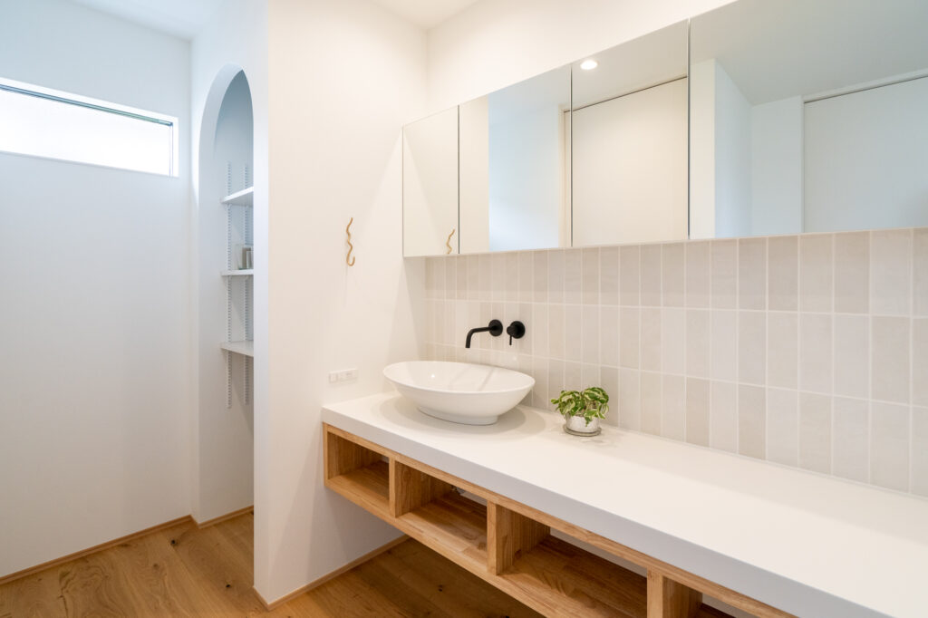 シンプルな洗面台