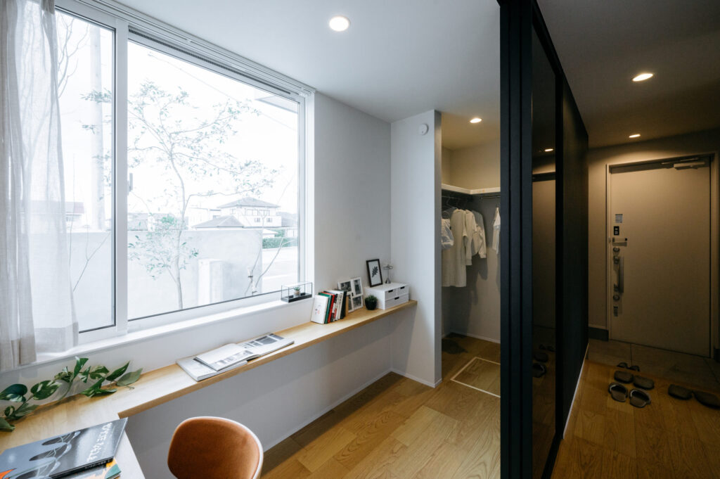 窓辺のカウンタースペース