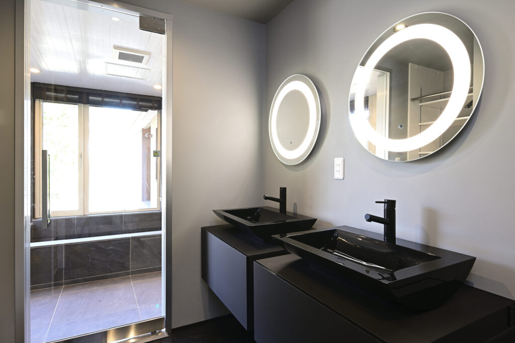 洞爺湖の景色に寄り添う、ゆったりと時を過ごす優雅な貸別荘