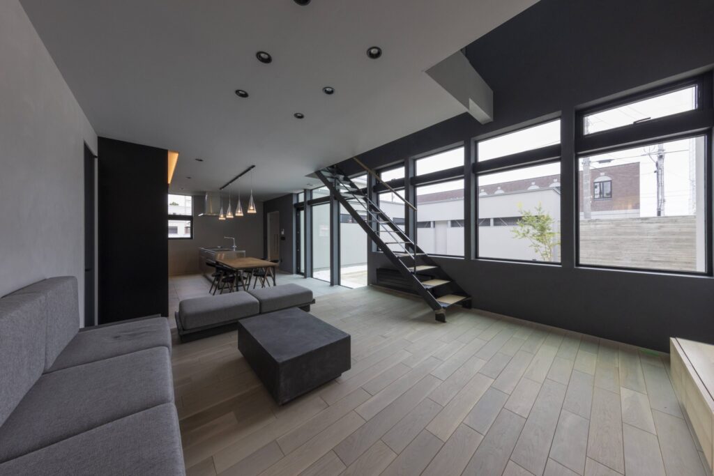 中庭が見えるLDK