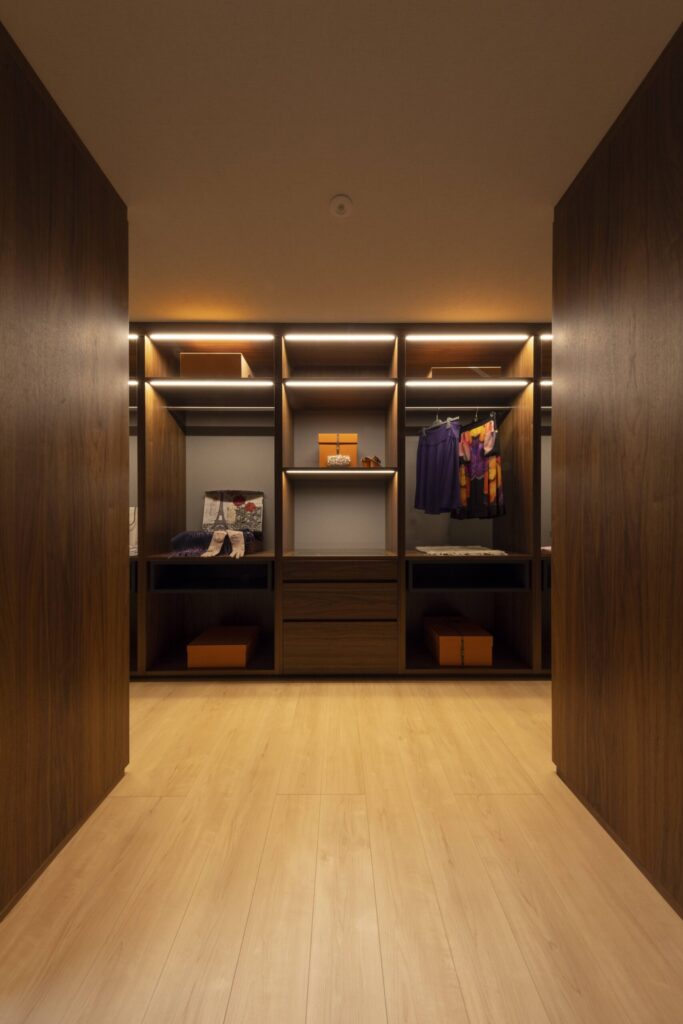 広々とした収納部屋